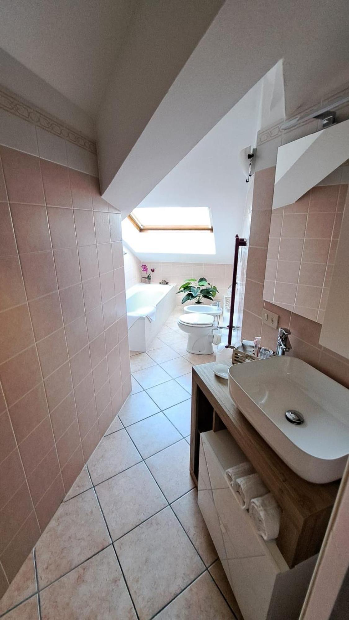 아르코어 Casa Paola - Stazione 400 Mt - Free Wifi 아파트 외부 사진